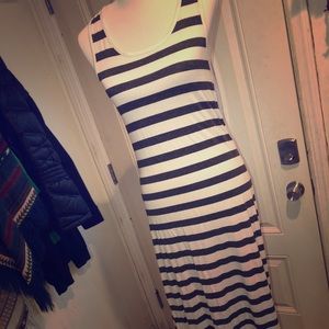 Women’s long dress Gray and white striped